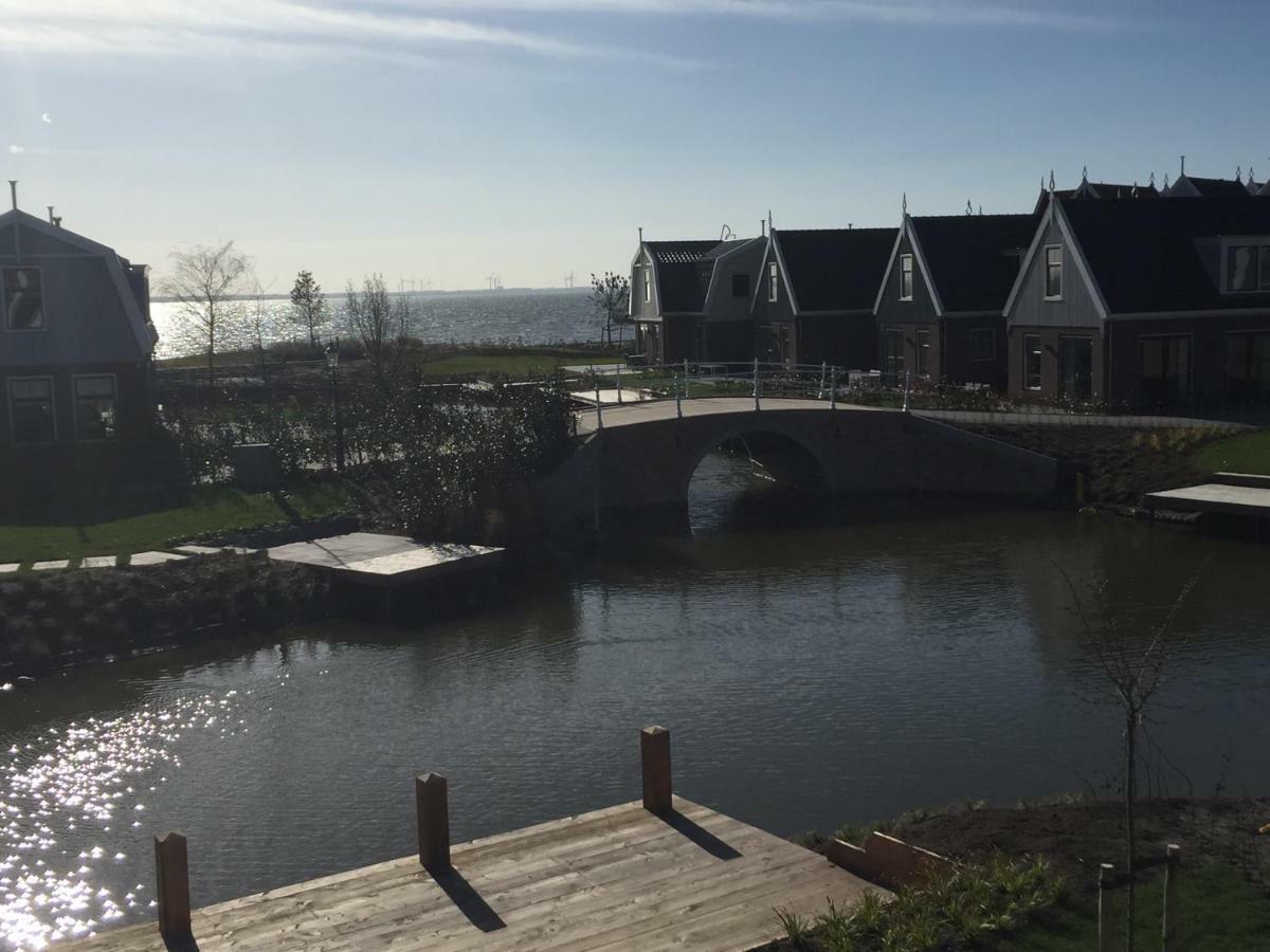 Luxurious Water Villa Uitdam Eksteriør billede